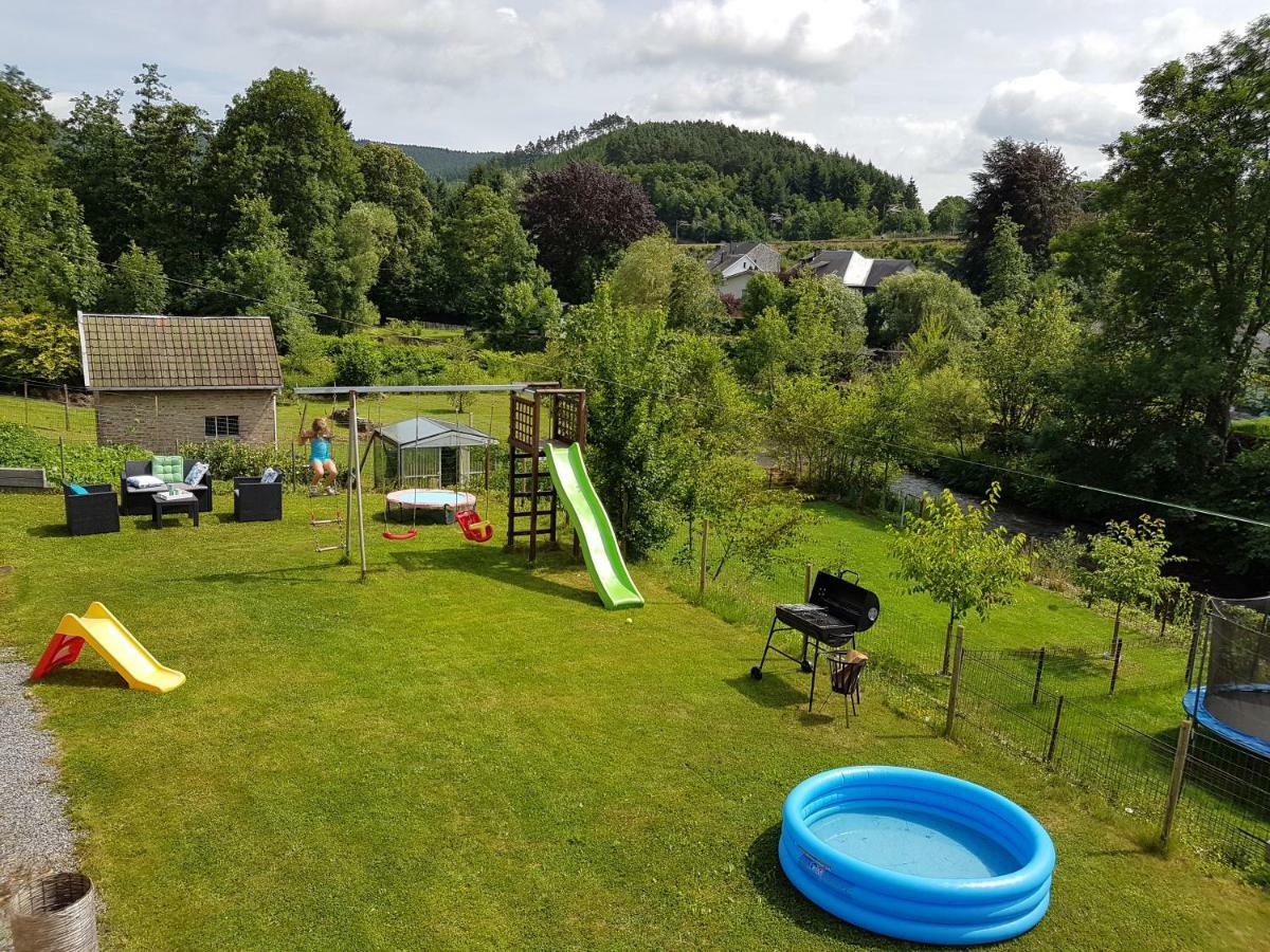 Villa Au bord de l'eau à Trois-Ponts Extérieur photo